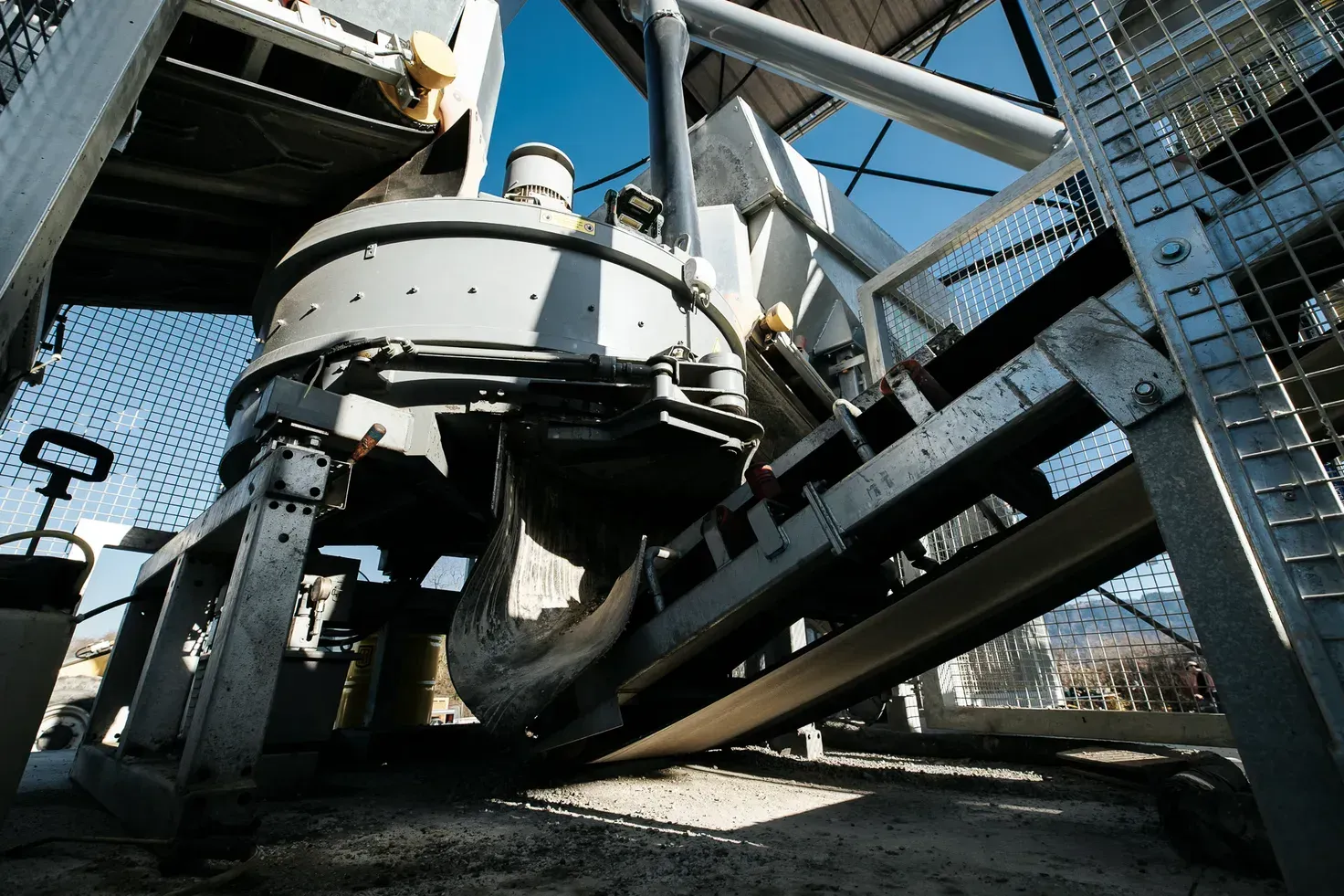 Malaxeur du distributeur automatique de béton en fonctionnement